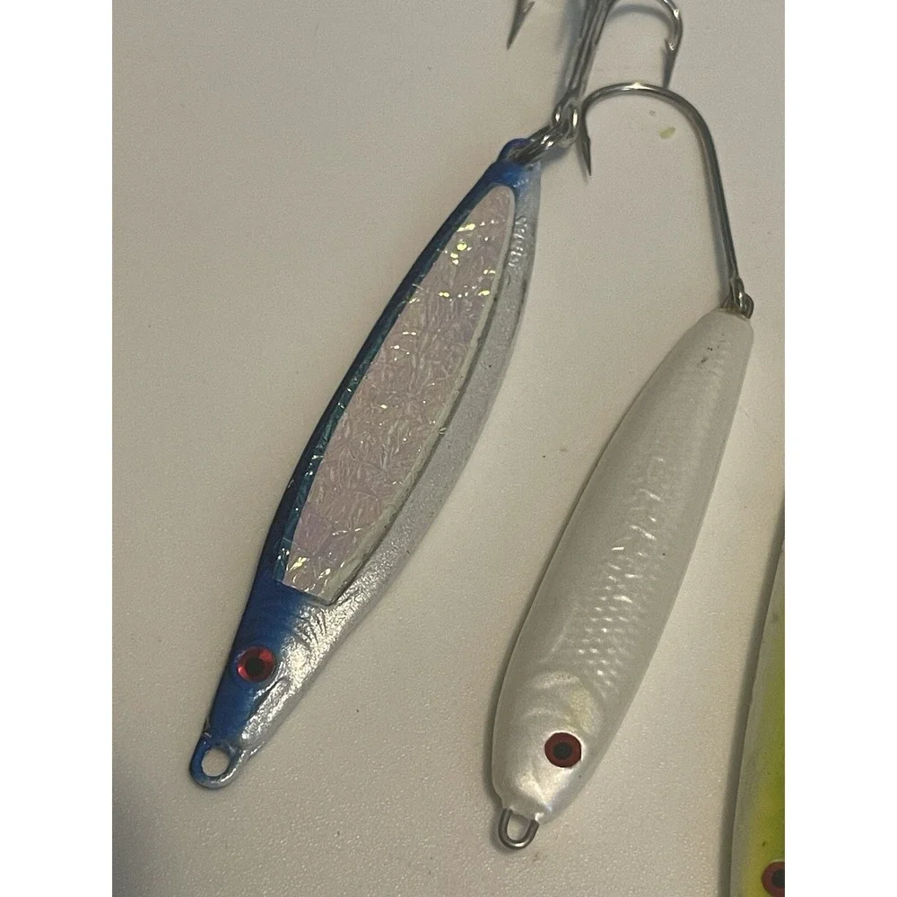 Lot Of 8 Fishing Lures